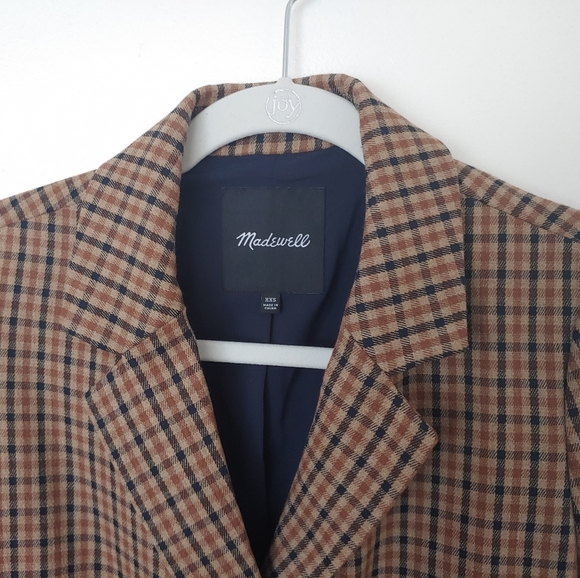 Caldwell Double-Breasted Blazer in Desert Check - Picture 3 of 10